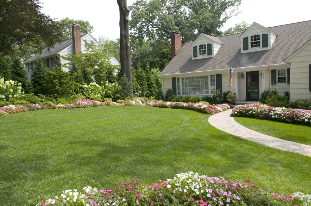 best front yard landscape design company in Bergen County, New Jersey