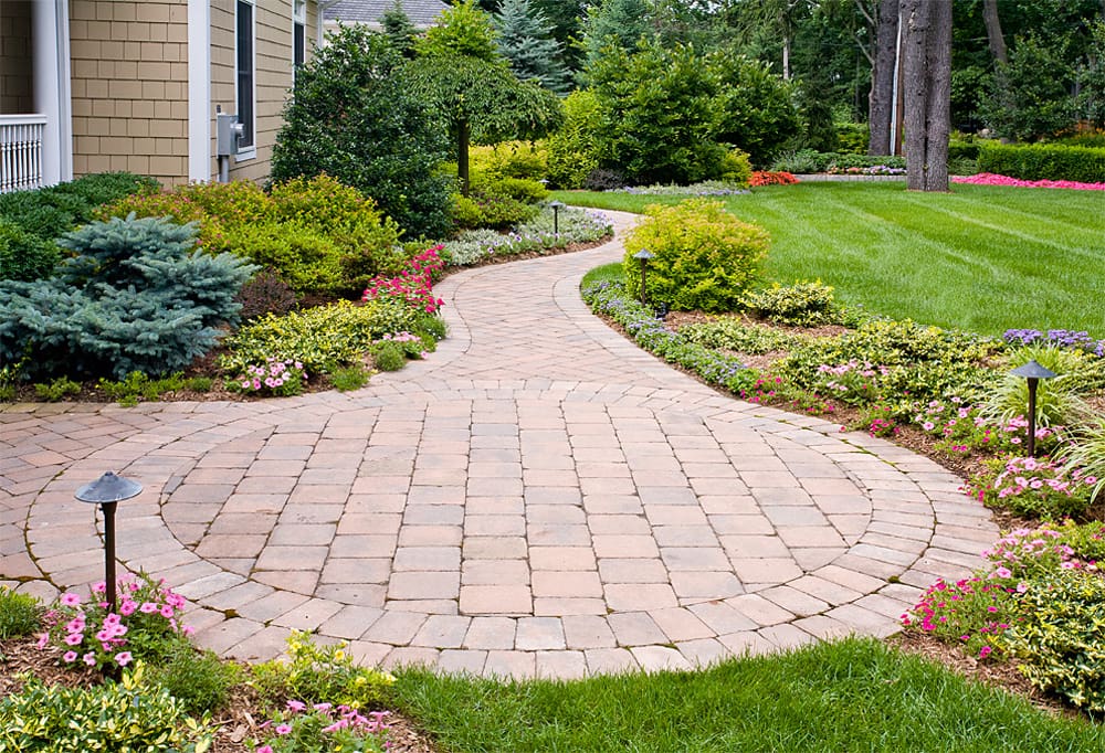 best front yard landscape design company in Bergen County, New Jersey