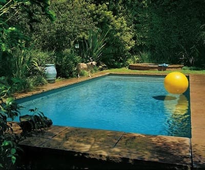 Top Celebrity Swimming Pools