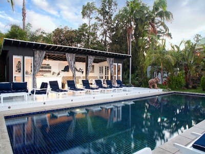 Top Celebrity Swimming Pools