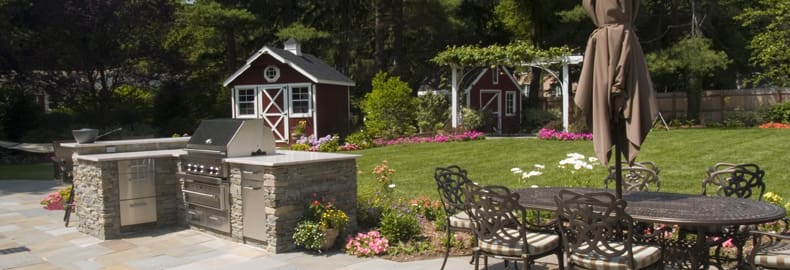 Outdoor Kitchen