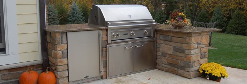 Outdoor Kitchen