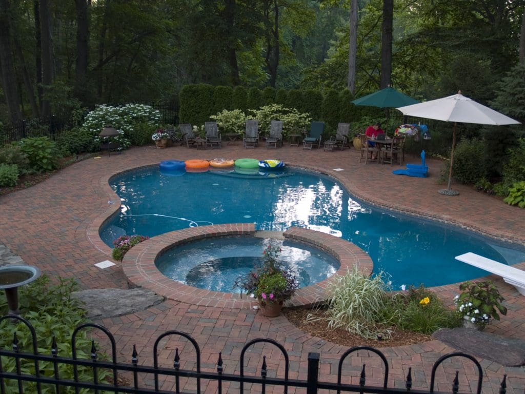 swimming pool design trends