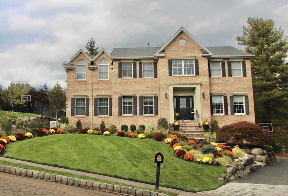 Conseils d’entretien du jardin pour l’automne : préparez votre paysage pour un printemps sain