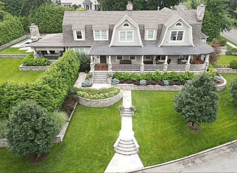 Entretien biologique du paysage : une approche plus saine et plus durable de votre espace extérieur Entretien biologique du paysage : une approche plus saine et plus durable de votre espace extérieur